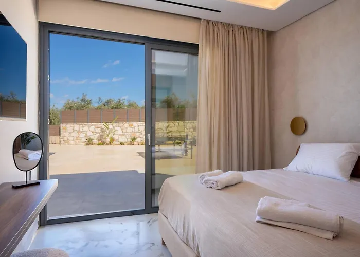 Olive Hill Villa, By Hellocrete * Rethimno