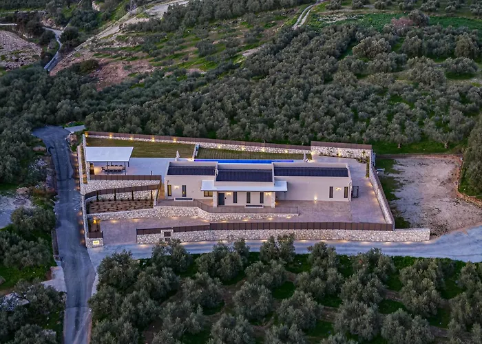 Olive Hill Villa, By Hellocrete Villa Rethimno