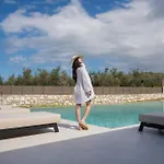 Villa Olive Hill Villa, By Hellocrete *