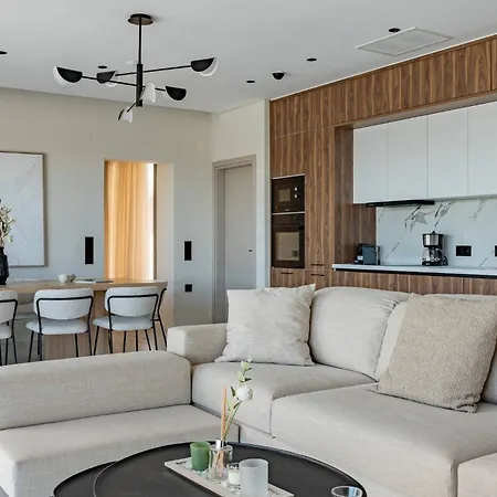 Olive Hill Villa, By Hellocrete Villa *