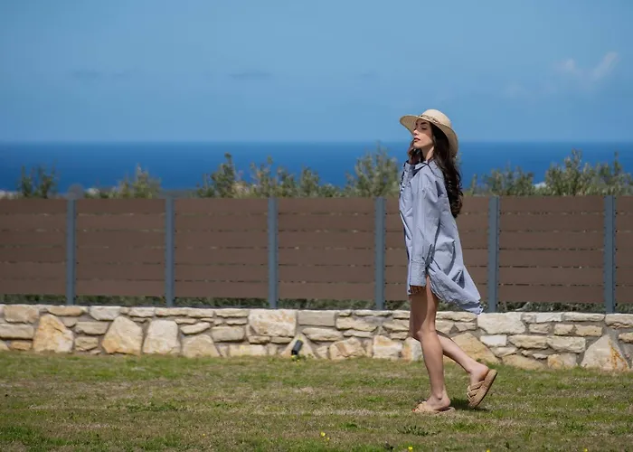 Olive Hill Villa, By Hellocrete * Rethymno