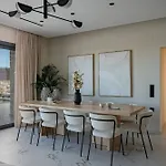 Olive Hill Villa, By Hellocrete